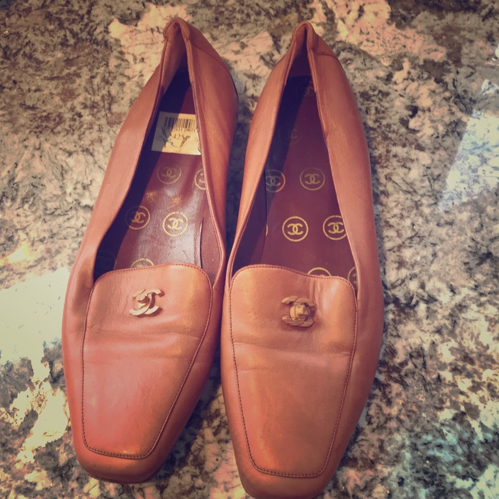 Chanel loafers size 8.5 ( 39.5)